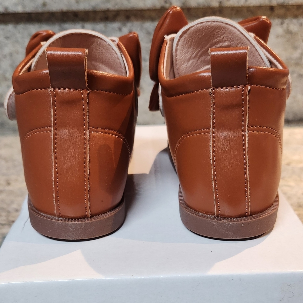 Boots - Picture 3 of 3